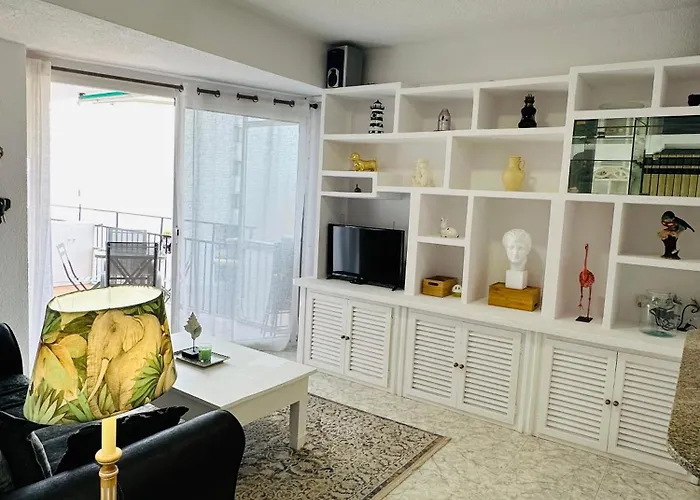 Apartment Torre De El Fuerte - Heart Of Marbella, Steps From The