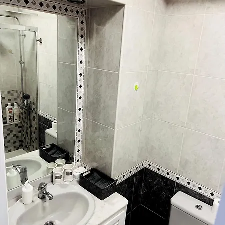 Torre De El Fuerte - Heart Of Marbella, Steps From The *